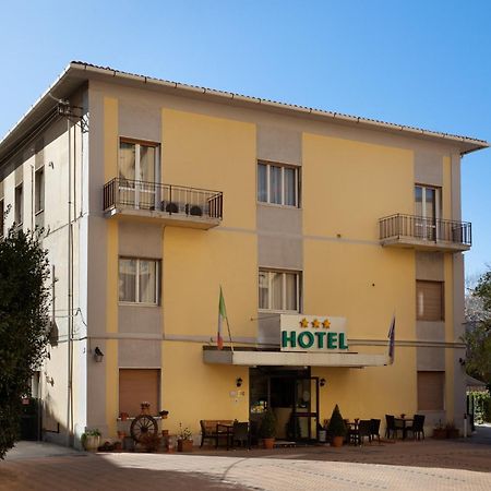 Parking Hotel Giardino Livorno Kültér fotó