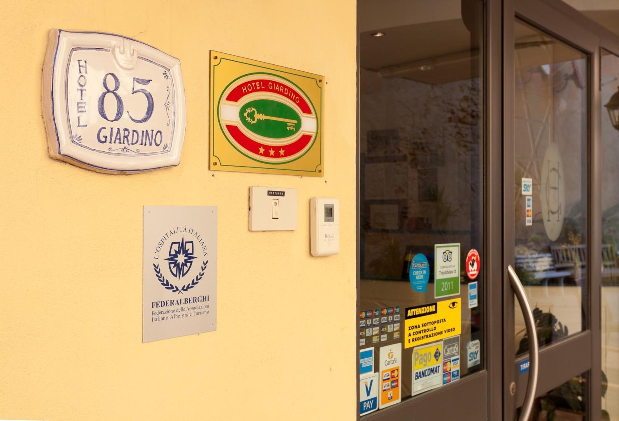 Parking Hotel Giardino Livorno Kültér fotó