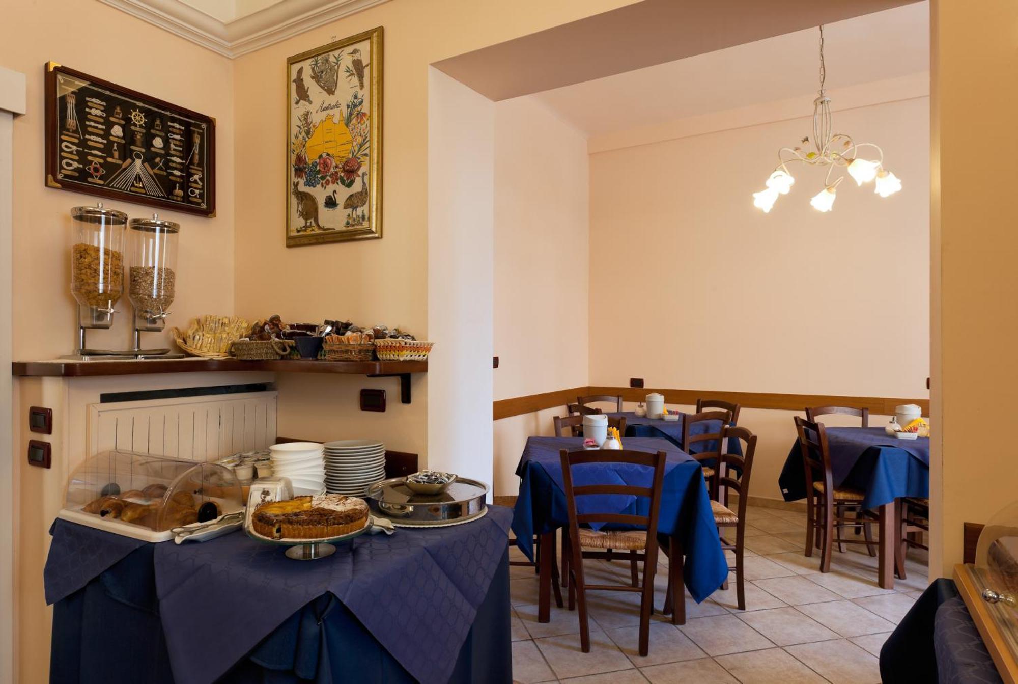 Parking Hotel Giardino Livorno Kültér fotó