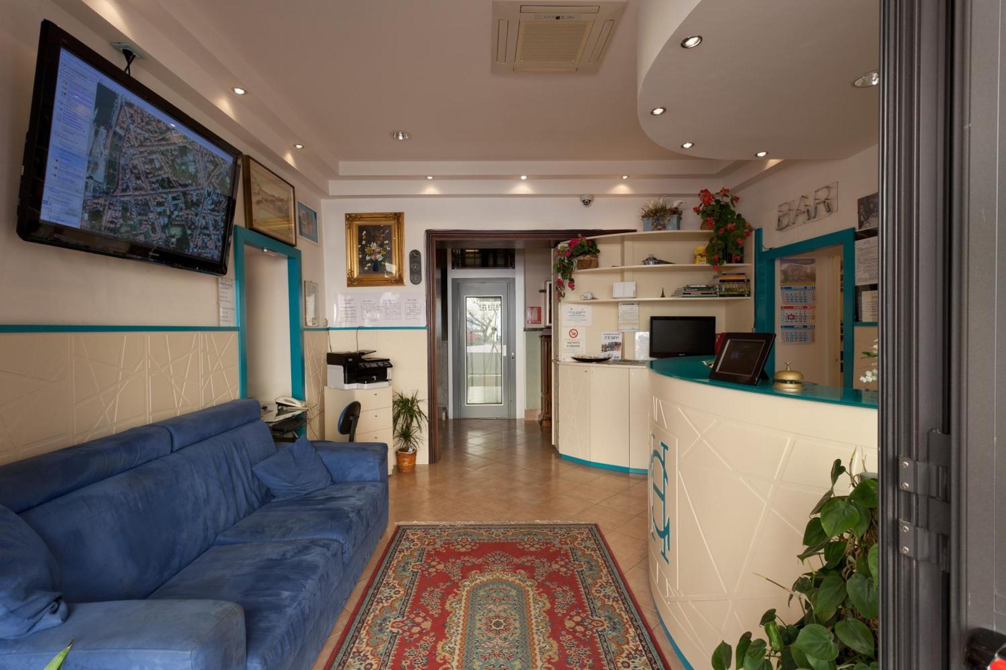 Parking Hotel Giardino Livorno Kültér fotó