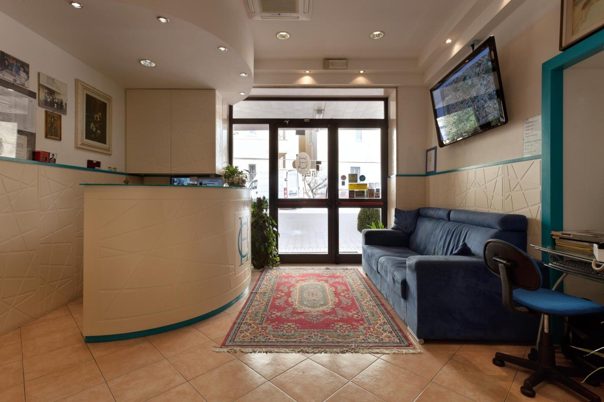 Parking Hotel Giardino Livorno Kültér fotó